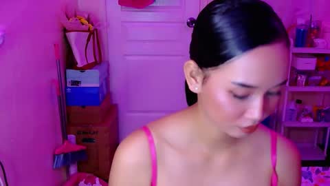 ms_maria8888 online show from December 14, 2:12 pm