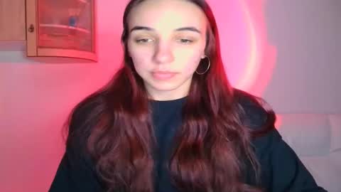 ms_sophiee online show from February 12, 3:28 pm