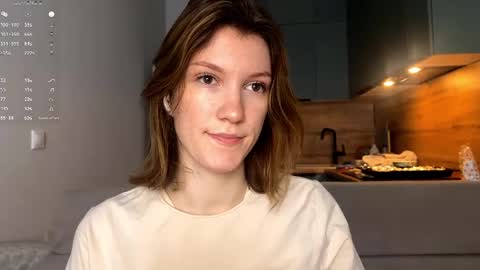 Sue online show from April 16, 8:25 am