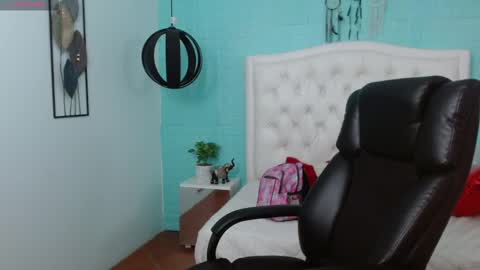 Jossie online show from March 4, 2:27 am