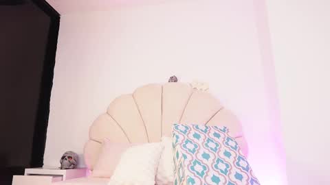 Manuela  online show from October 29, 3:22 am