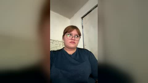 muchachahot online show from June 7, 1:56 am