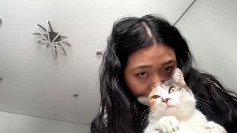 Mia online show from February 26, 4:00 am