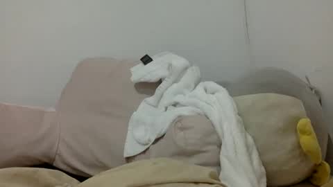 Snapshot of munchi_ chatting on January 9, 12:14 am online show from January 9, 12:14 am