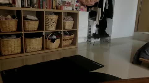 Snapshot of munchi_ chatting on December 3, 5:34 pm online show from December 3, 5:34 pm