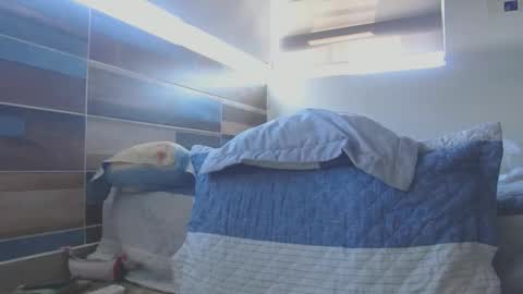 Snapshot of munchi_ chatting on September 10, 1:44 pm online show from September 10, 1:44 pm