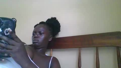 musasia1990 online show from April 6, 7:42 am