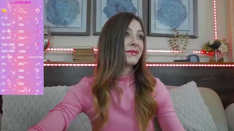 Luna  online show from November 3, 8:46 pm