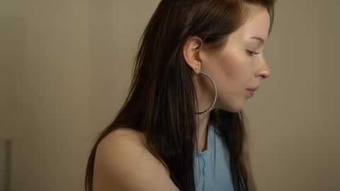 STELLA online show from April 16, 9:39 pm