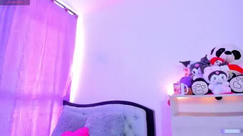 my_aleja_ online show from March 16, 12:09 pm