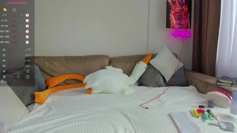 Emmy online show from December 7, 6:32 am