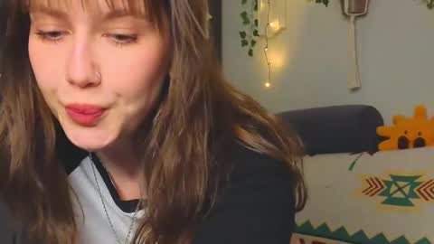 Snapshot of my_parisss chatting on December 15, 11:20 pm PARIS online show from December 15, 11:20 pm