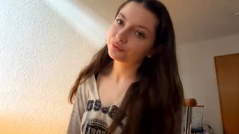 myowngrace online show from July 6, 4:31 pm