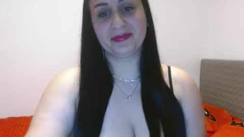 myravixena21 online show from May 10, 10:12 pm