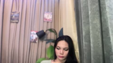 UR GIRL NEXTDOOR online show from March 23, 4:07 am