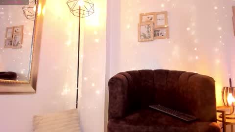 mystic carito online show from November 25, 9:04 pm