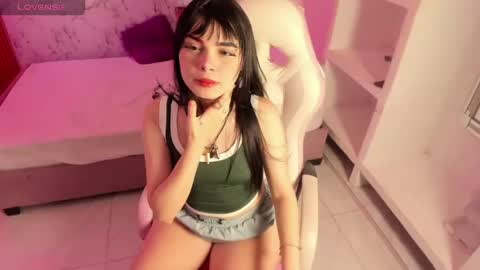 mysticamber1 online show from December 5, 8:54 pm