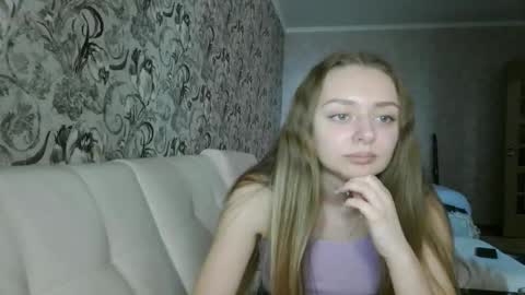 Anika online show from March 28, 1:10 pm