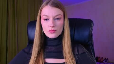 mysticvenus_ online show from January 18, 4:14 pm