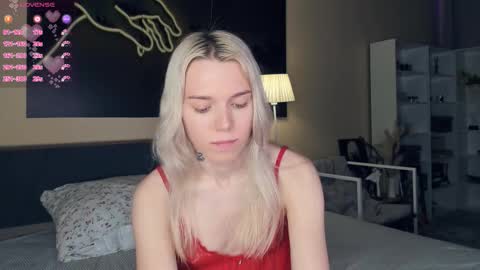 Olivia or just olive online show from December 14, 8:03 pm