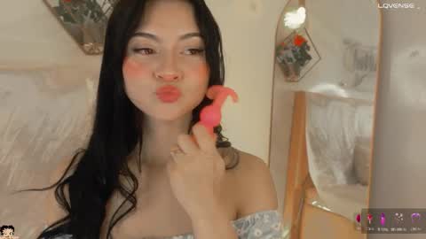 naamah_b online show from November 27, 5:38 pm