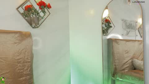 naamah_b online show from March 12, 2:53 pm