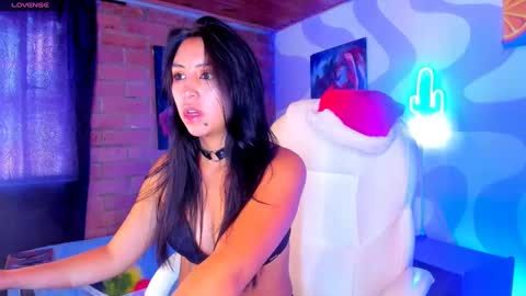 Camila-   free online show from December 28, 7:43 pm