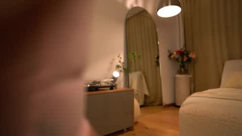 Nadia online show from December 22, 7:50 pm