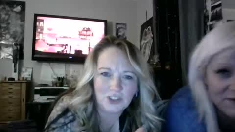 naenae937 online show from March 2, 11:54 pm