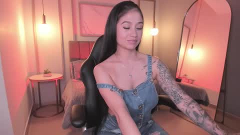 Nahome  online show from March 23, 8:31 am