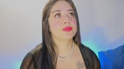 Nahomi  online show from April 14, 10:59 am