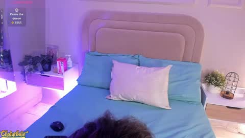 nahommybell online show from April 15, 8:09 pm