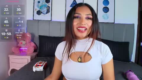 Naia online show from October 13, 6:54 pm