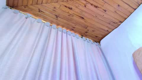 Naia x online show from March 9, 8:23 pm