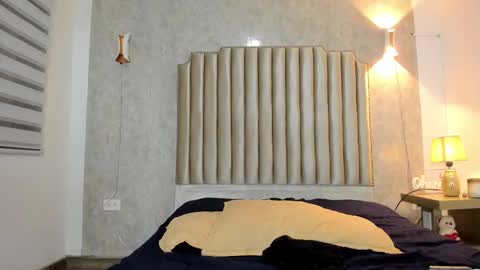 Naisha Rousell online show from January 9, 2:38 am