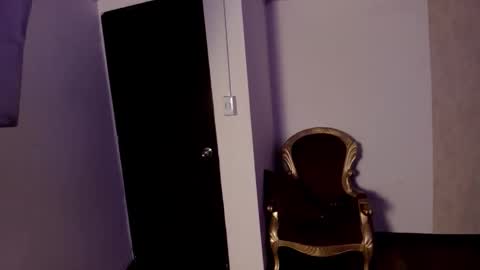 ----Namea------ online show from October 29, 9:50 pm