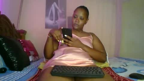 nanachocolate25 online show from April 9, 8:09 am