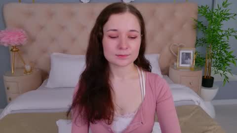 Nancy online show from October 22, 3:22 am