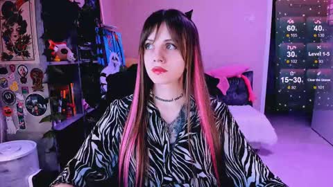 Monday-Friday 12-4 AM and 6-9 AM New York time online show from March 5, 8:12 pm