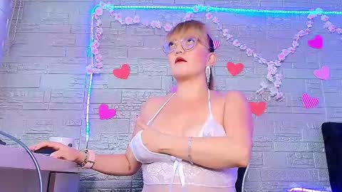 Naomi online show from December 1, 12:41 pm