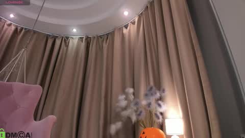 Naomi online show from November 3, 1:53 am