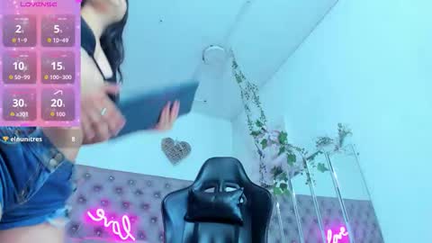 Naomi online show from November 6, 11:16 am