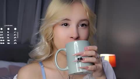 Angel online show from January 12, 11:26 am