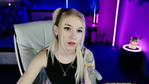 naomihita online show from February 1, 11:20 am