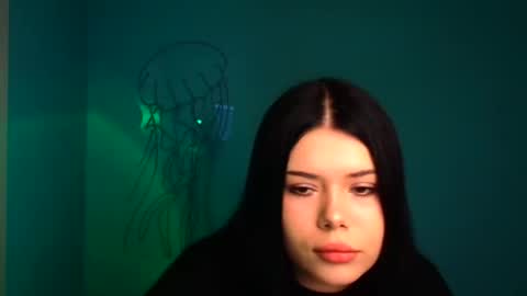 Snapshot of naomivibes chatting on September 25, 5:17 am Naomi online show from September 25, 5:17 am