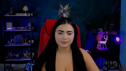 naomiwilsons online show from November 19, 1:11 pm