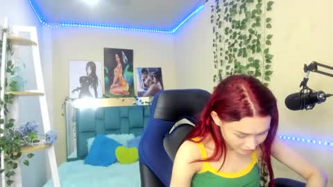 naomy online show from February 21, 7:43 pm