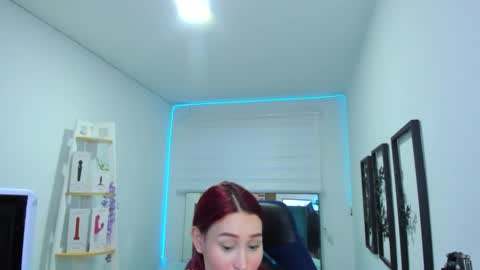 naomy online show from November 8, 10:26 pm