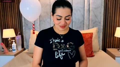 Naomy Smith online show from February 15, 6:29 pm