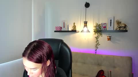 Naomy Stanley online show from April 19, 8:55 pm